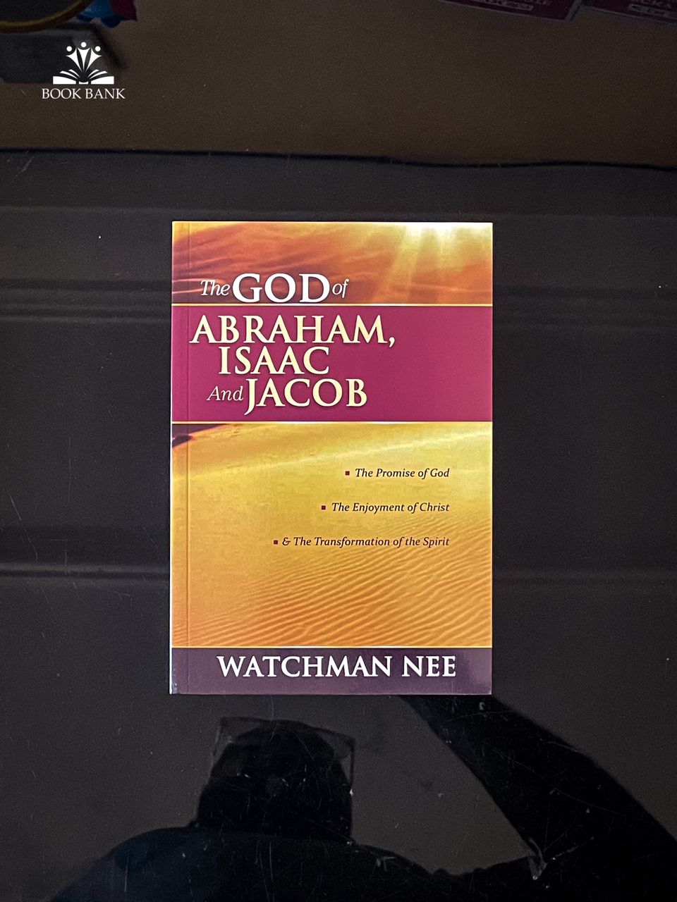 Dios de Abraham, de Isaac, y de Jacob Book Cover by Watchman Nee